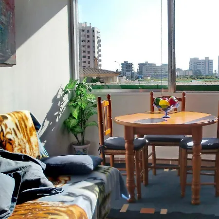 아파트 Edificio Comodoro *